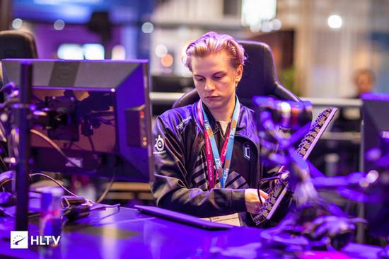 无畏契约手游夜市皮肤全面解析